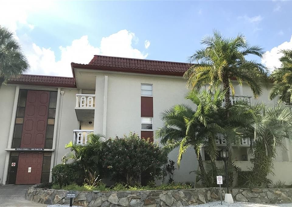 1st image of 1009 Pearce Dr Unit 308