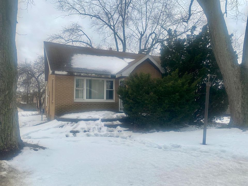 2nd image of 625 Grand Ave