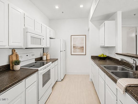 5th image of 13700 N FOUNTAIN HILLS Boulevard #235