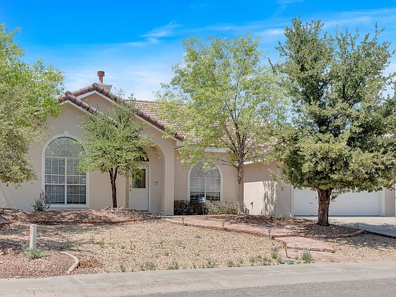 2nd image of 6509 Calle Bonita Ln