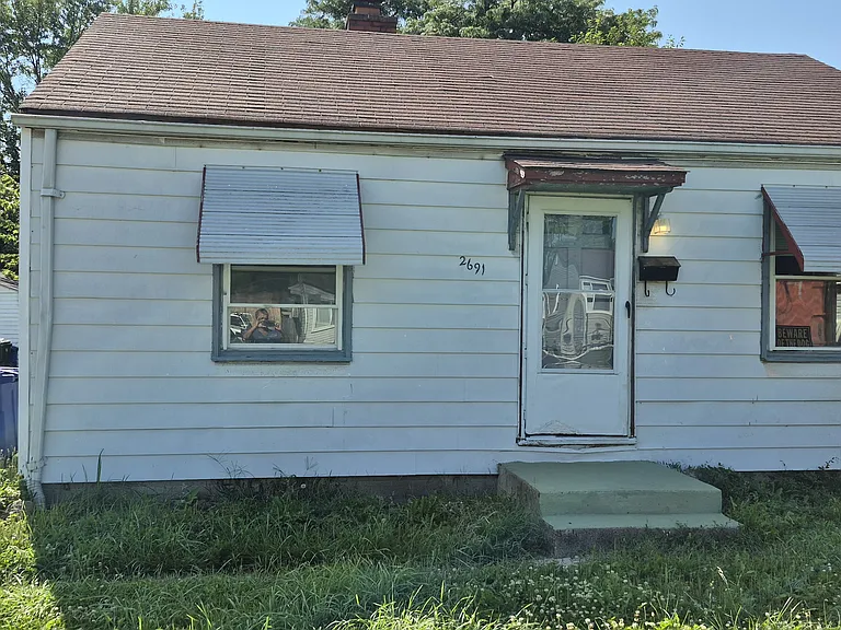 2691 Homecroft Dr — Photo 1