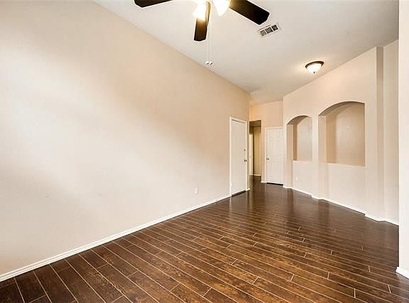 4th image of 5524 Lawnsberry Dr
