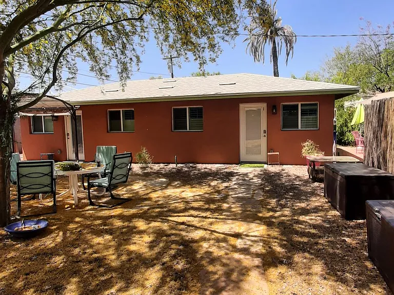 525 W Willetta St #1 — Photo 1