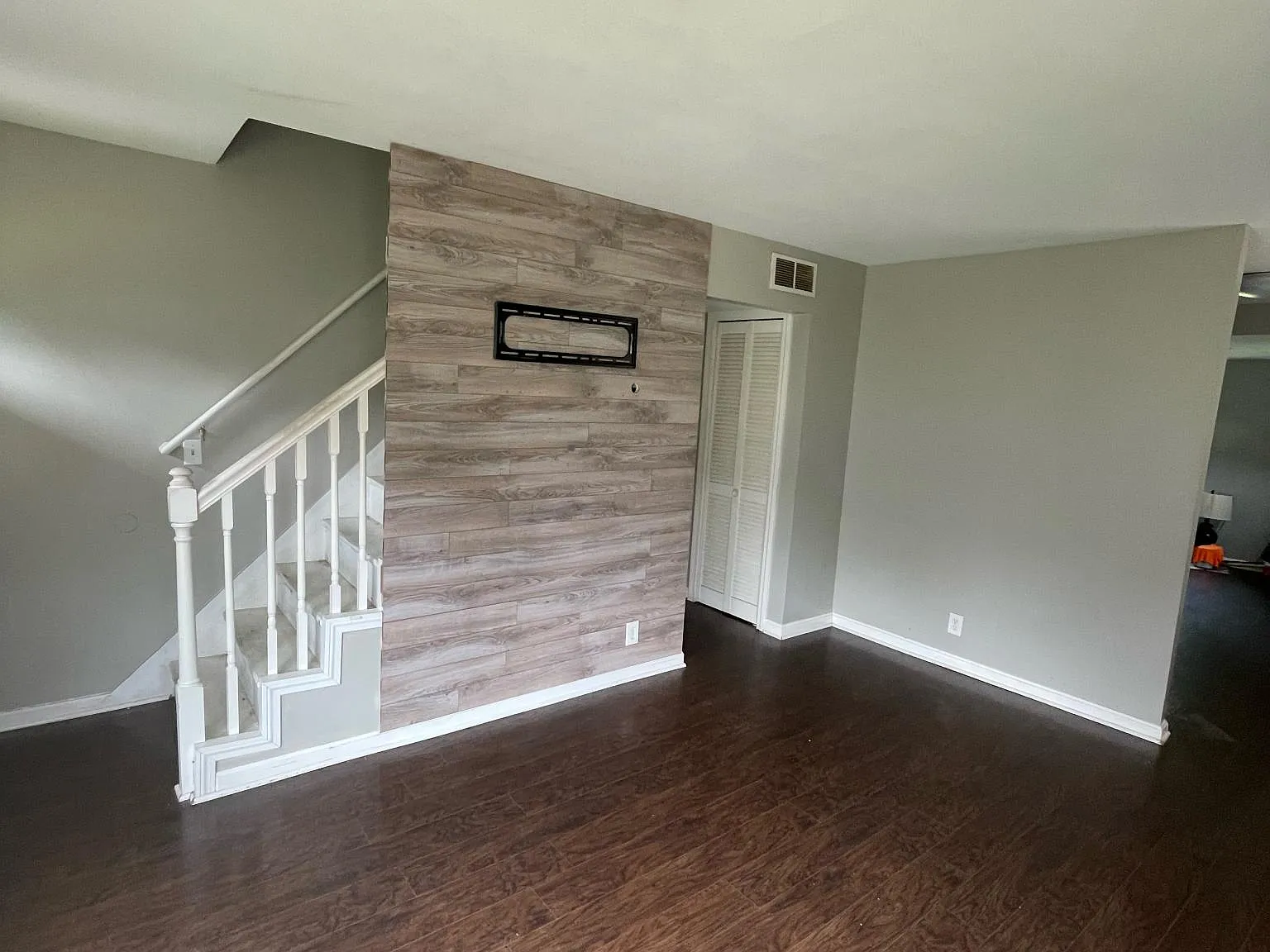 4 bed, 1010 sqft, $2,800 — Photo 3