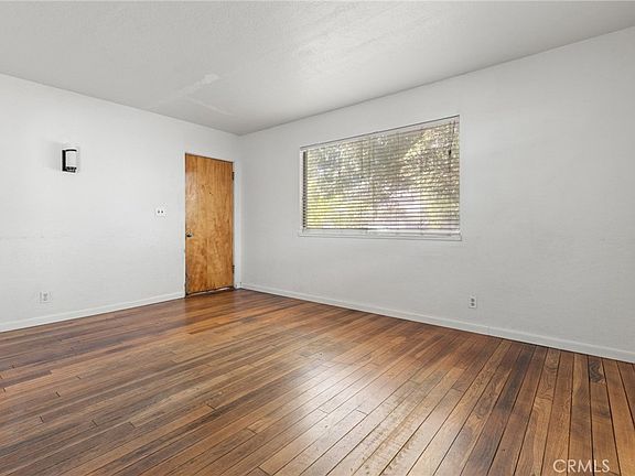 5th image of 1122 Sunset Ave