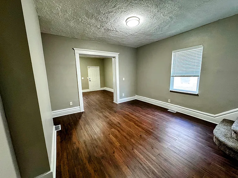 111 Dakota Ave — Photo 12