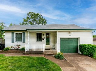 9565 Lydell Dr, Saint Louis, MO 63123