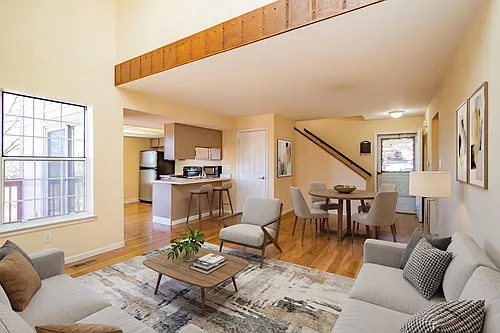 316 Cobblestone Dr Photo 1