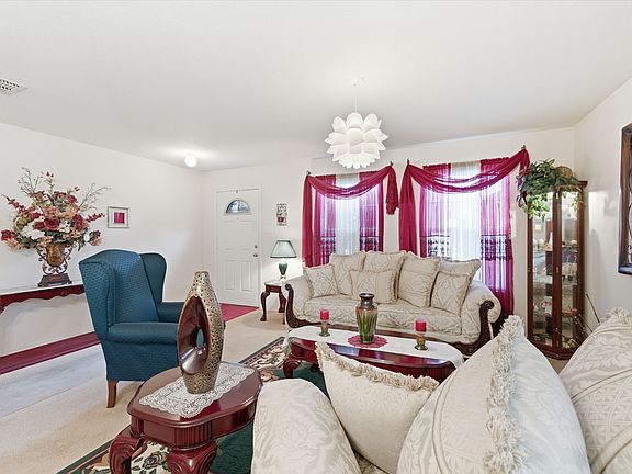 4th image of 9104 Cheswick Dr