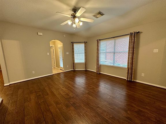 3rd image of 11530 Twain Dr #11530