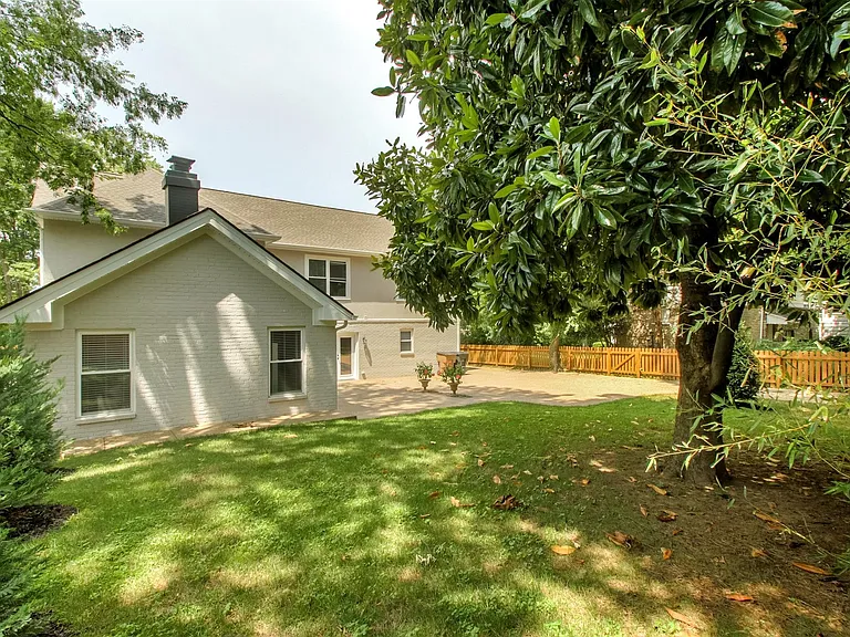 410 Lancaster Ave — Photo 60