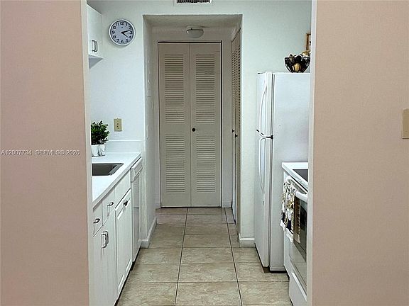 5th image of 10521 SW 158th Ct APT 206