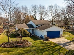 5270 Manchester Cir, North Ridgeville, OH 44039
