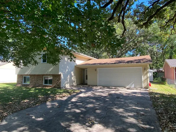 210 9th Ave S, Princeton, MN 55371