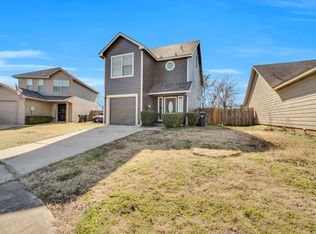 1528 Pine Ln, Fort Worth, TX 76140