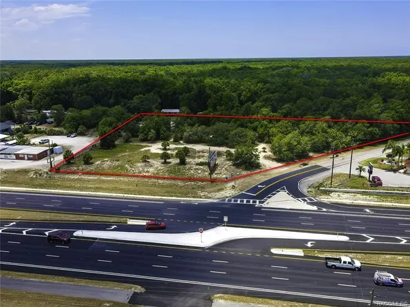 8270 W Bradshaw St, Homosassa, FL 34448