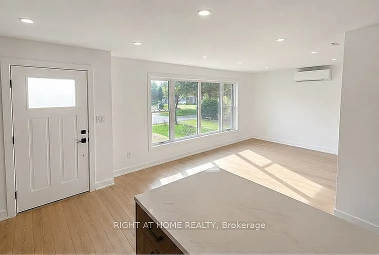 4 bed, $3,400 — Photo 2