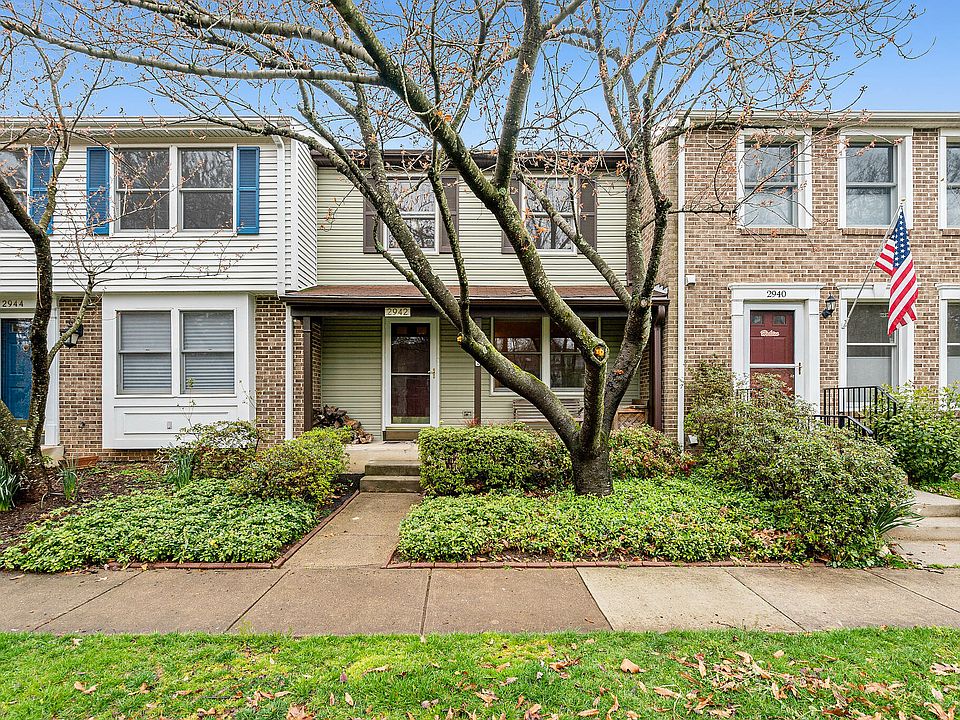 1st image of 2942 Bridgehampton Ct