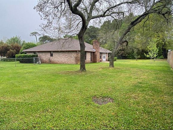 2nd image of 806 Melissa Ct