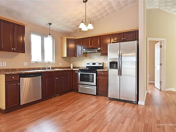 2nd image of 65 Wilna St