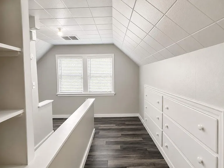 9327 NE Glisan St #1 — Photo 21