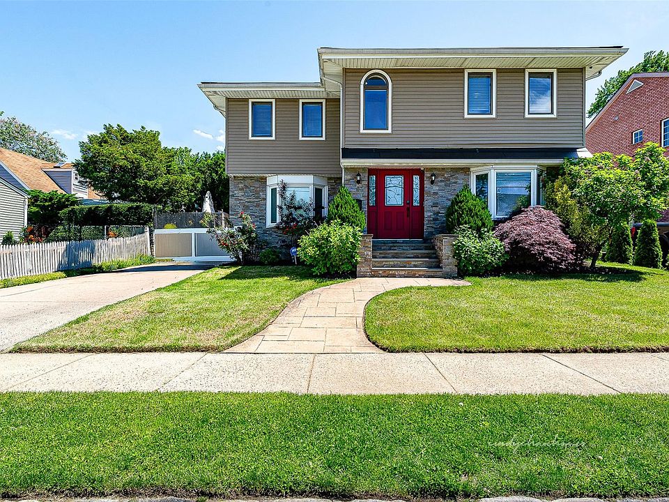 1st image of 3 Grant Avenue