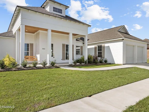 305 Crooked Stick Ln, Lafayette, LA 70506