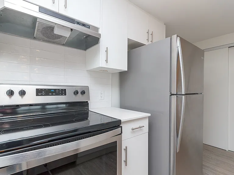 345 Quebec St — Photo 9