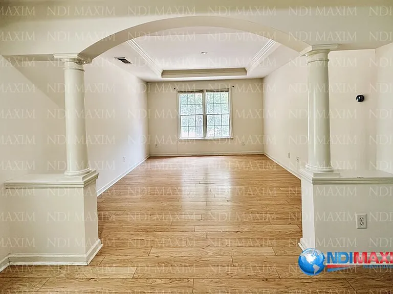 2835 Niblick Way — Photo 3