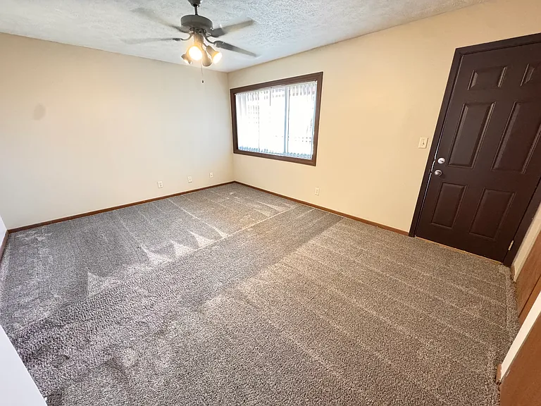 1809 Knox St #16 — Photo 14