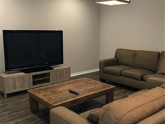 2nd image of 402 Kate Ln