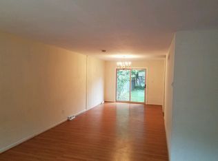 13 Sandy Ct, Newark, DE 19702