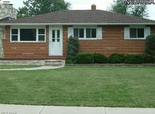 13466 Yager Dr, Strongsville, OH 44149
