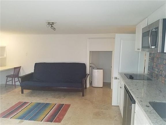 5th image of 2124 Palmer Ave Unit S