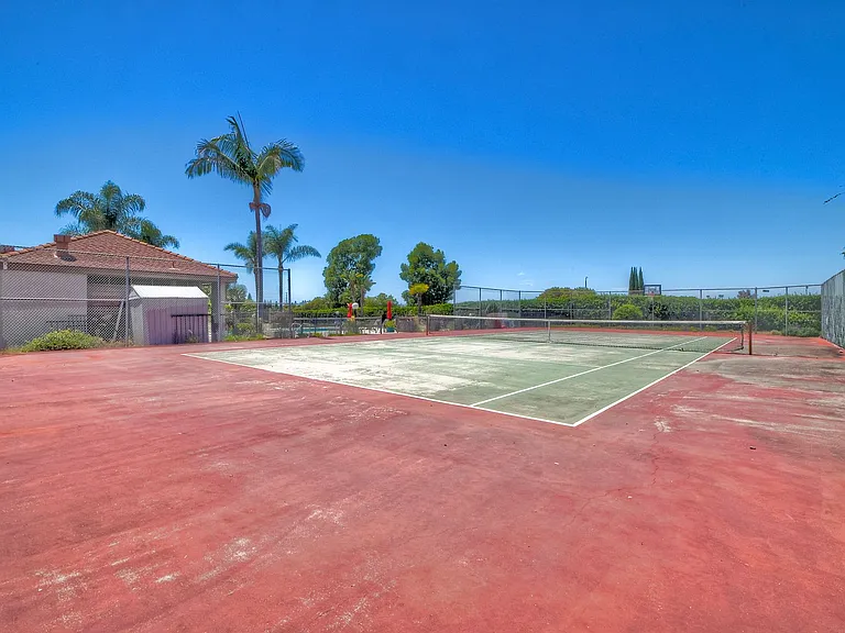 1237 Granada Way — Photo 24