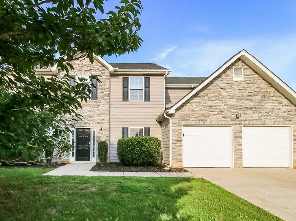 6657 Delaware Bnd, Fairburn, GA 30213