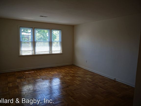 5th image of 2704 Kensington Ave APT 6