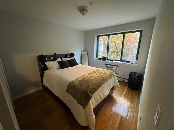 608 E 11th St APT 2A, New York, NY 10009