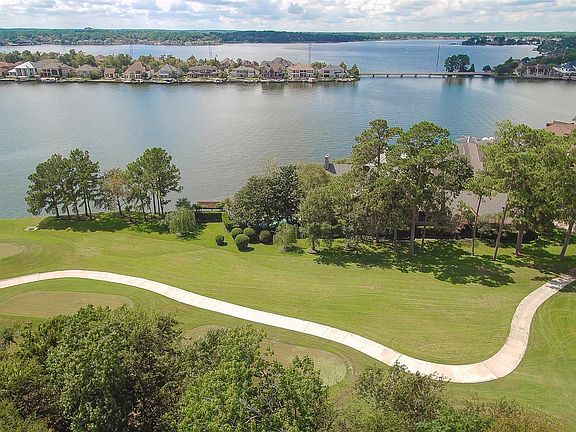 2nd image of 102 Fairway Park