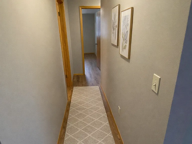 209 E 14th Ave (Baker) 2 bed/1 Bath- UPDATED UNIT; limited units