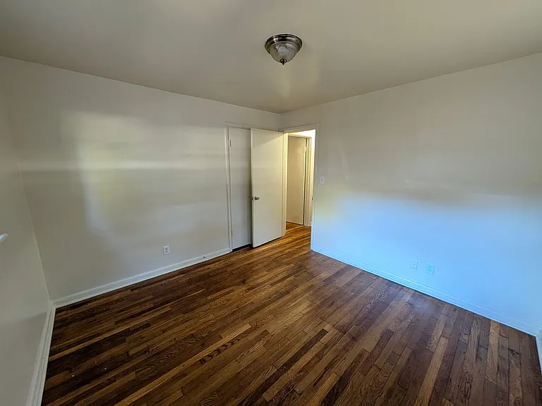 2311 Plantation Dr — Photo 7