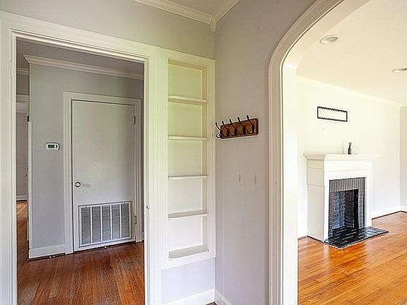 3rd image of 755 N 23rd St