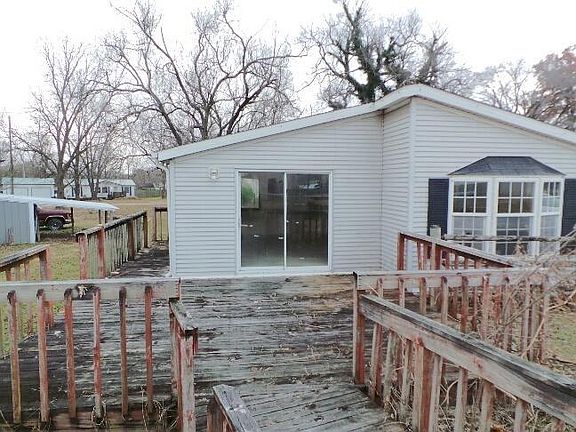 5th image of 204 E Leslie Ave