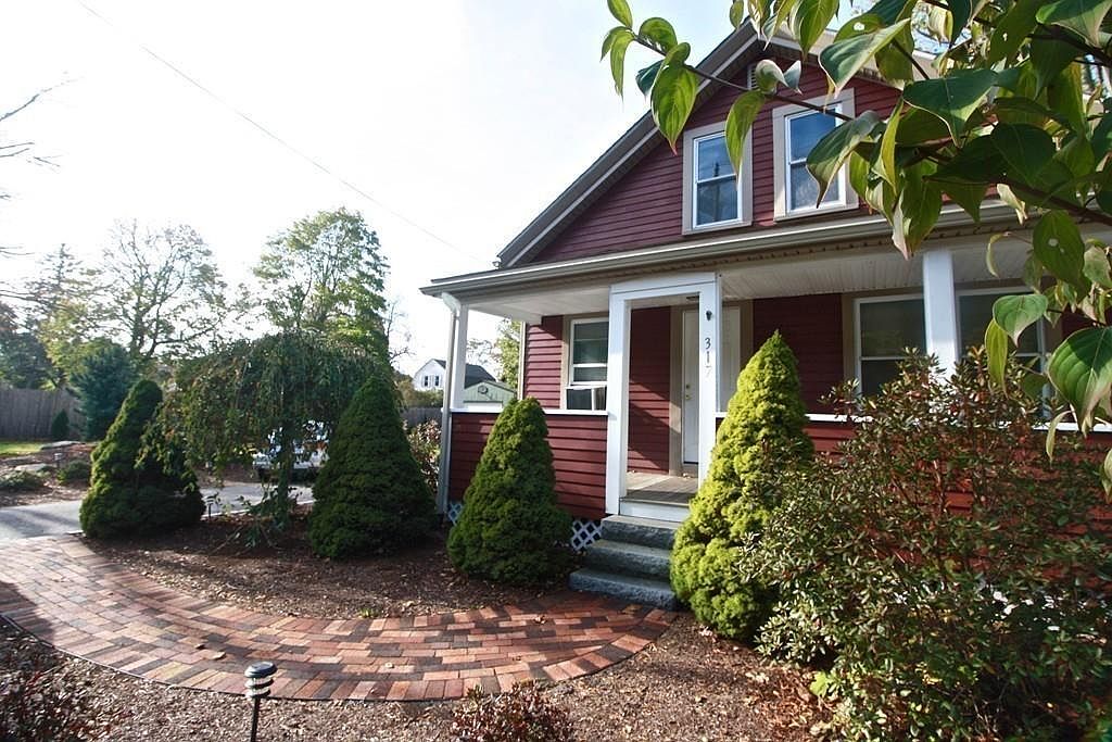 317 Old Center St, Middleboro, MA 02346 Zillow