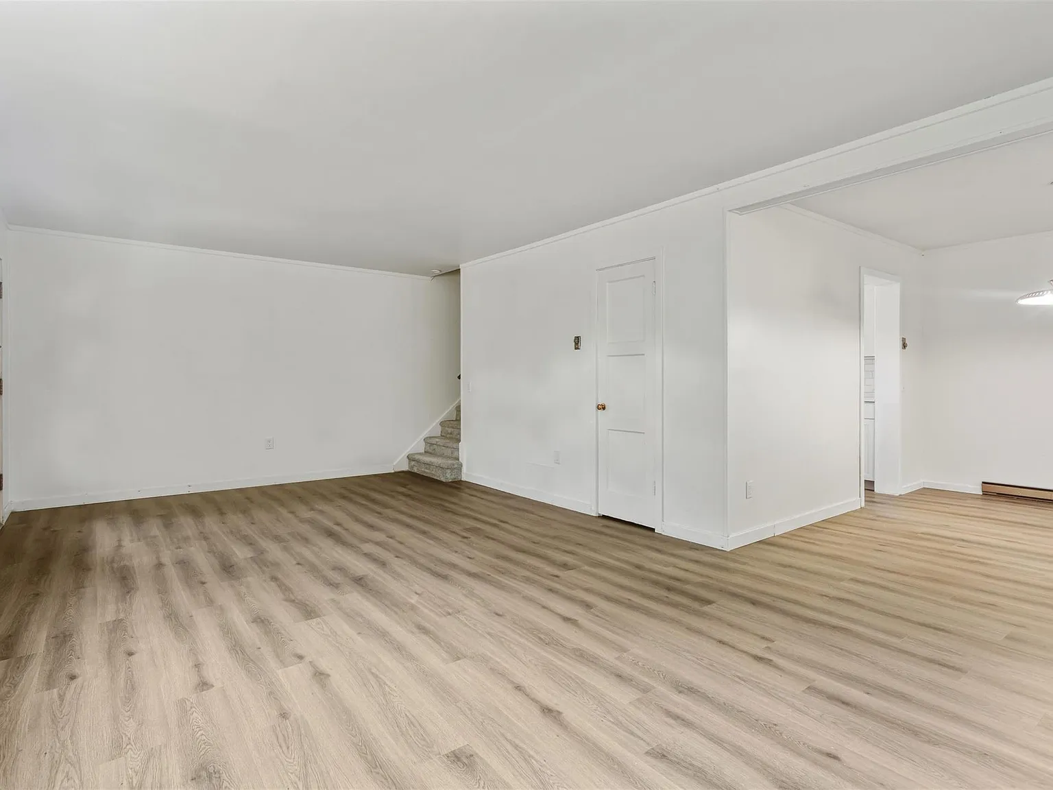 3 bed, 1500 sqft, $1,950 — Photo 3