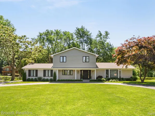 3775 Quarton Rd, Bloomfield Hills, MI 48302