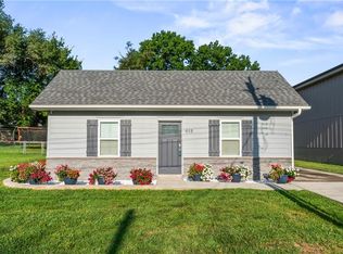 618 NW Thieme St, Grain Valley, MO 64029