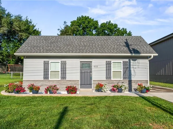 618 NW Thieme St, Grain Valley, MO 64029