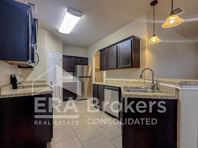 1400 Loyal Ln #A — Photo 7
