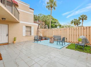 4310 Village Dr UNIT D, Delray Beach, FL 33445